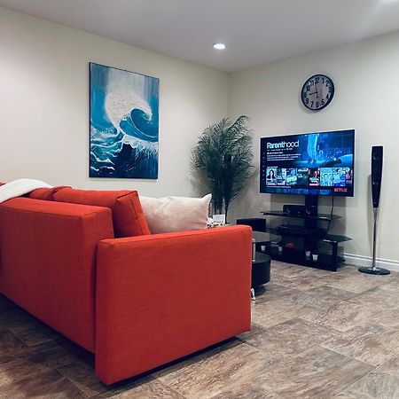 A Private Suite In Port Moody 外观 照片