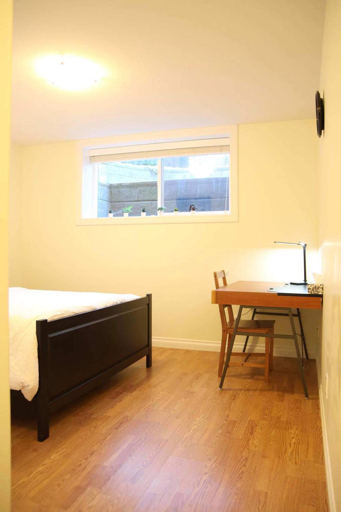 A Private Suite In Port Moody 外观 照片