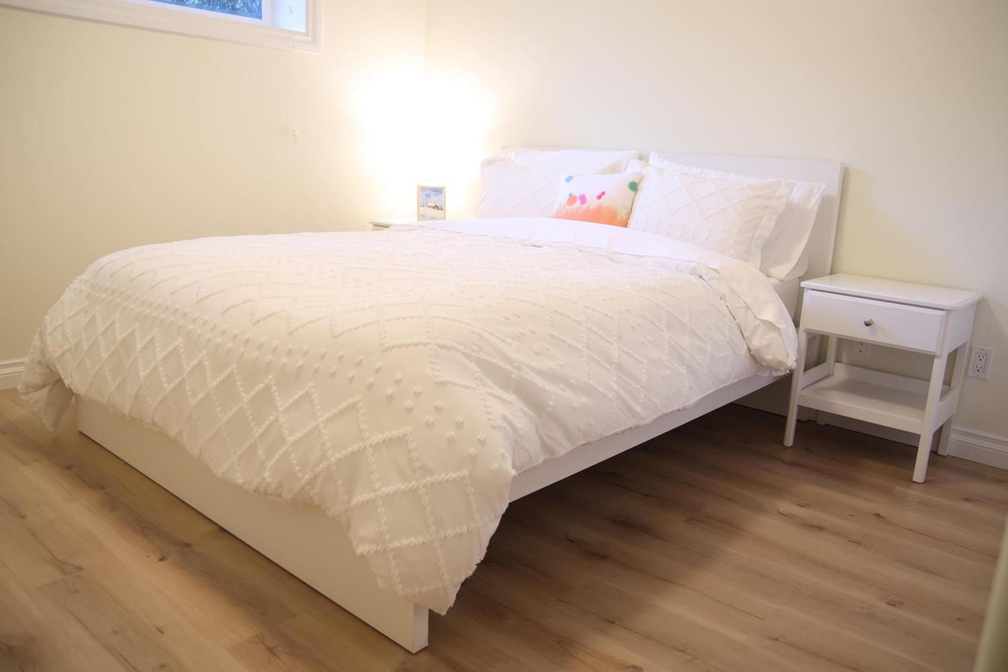 A Private Suite In Port Moody 外观 照片