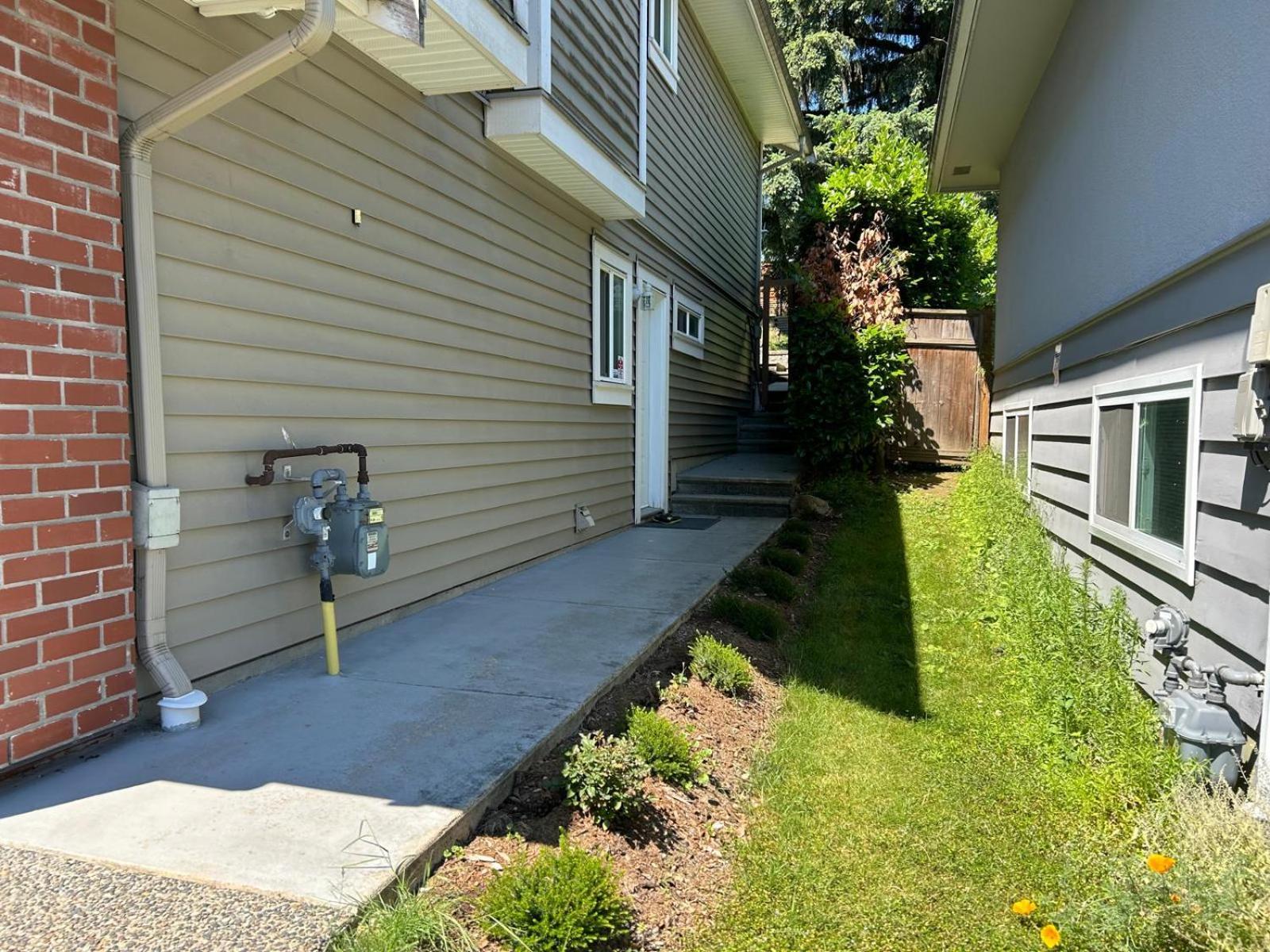 A Private Suite In Port Moody 外观 照片